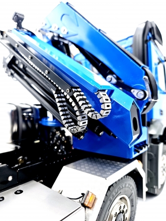 Mercedes-Benz Arocs 1:14 10x10 mit Ladekran