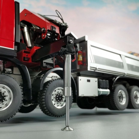 FM 1:14 8x8 LKW mit Iveco Trakker und hydraulischem Ladekran