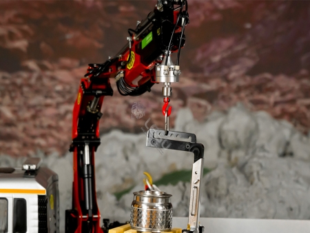 Preview: Hydraulischer Rotator mit Halterung, Kette und Haken für 1:14 Modelle