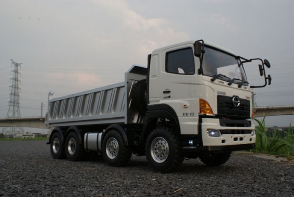 RC Lesu Racing 1:14 Hino 8x8 Kipper