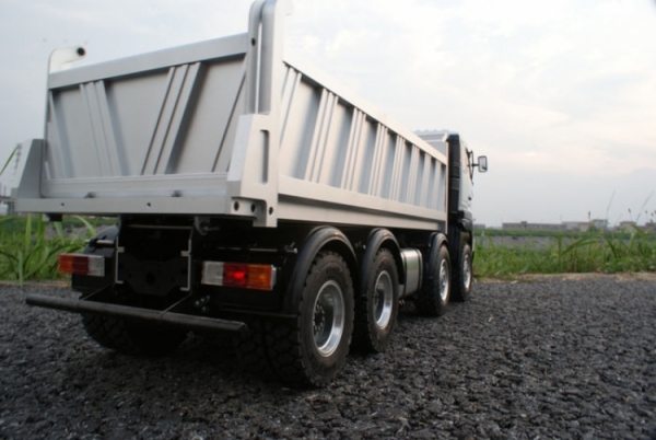 RC Lesu Racing 1:14 Hino 8x8 Kipper