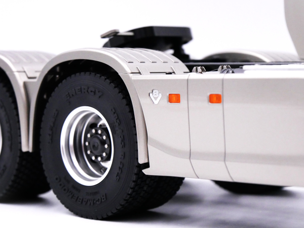 6x6 Zugmaschine RTR 1:14 Bronze